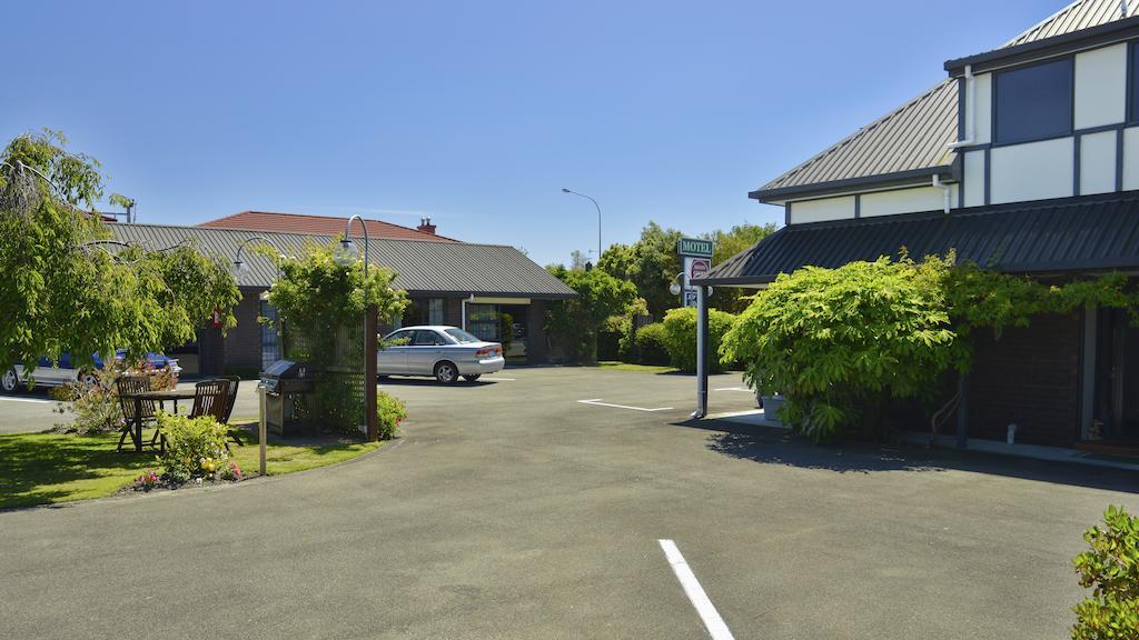 Aston Court Motel Μπλένχαϊμ Εξωτερικό φωτογραφία