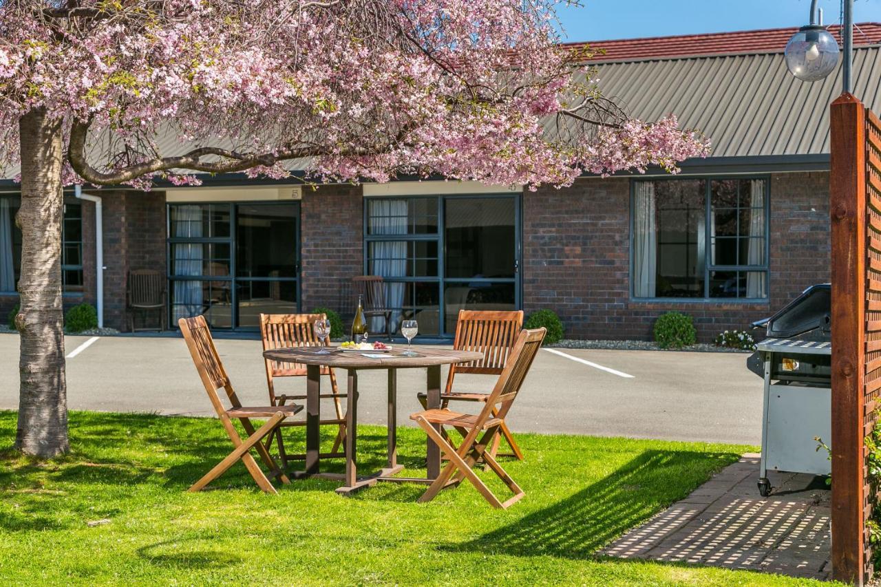 Aston Court Motel Μπλένχαϊμ Εξωτερικό φωτογραφία
